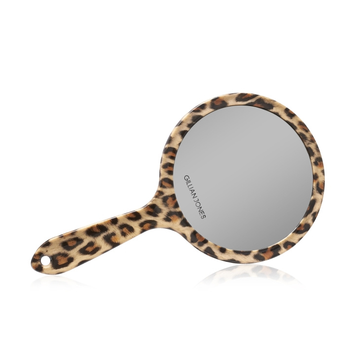 Gillian Jones Two Sided Hand Mirror in Leopard Print in the group BEAUTY & HEALTH / Makeup / Make up mirror at TP E-commerce Nordic AB (C92440)