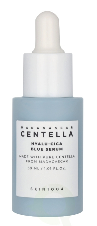 SKIN1004 Madagascar Centella Hyalu-Cica Blue Serum 30 ml in the group BEAUTY & HEALTH / Skin care / Face / Skin serum at TP E-commerce Nordic AB (C95610)