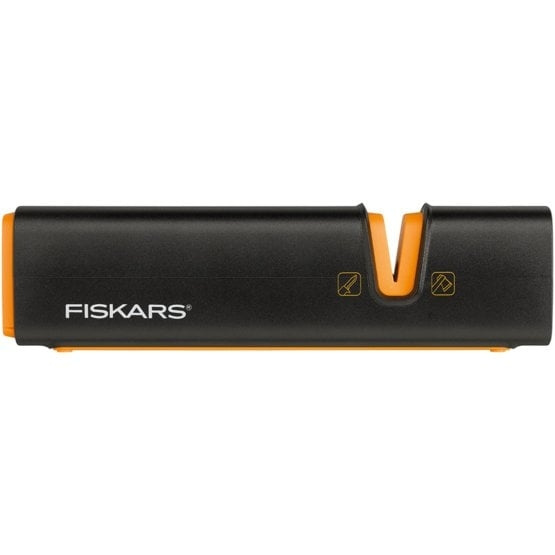 Fiskars XSharp Axe & Knife Sharpener in the group HOME, HOUSEHOLD & GARDEN / Kitchen utensils / Kitchen knives & Knife sharpeners at TP E-commerce Nordic AB (C96951)