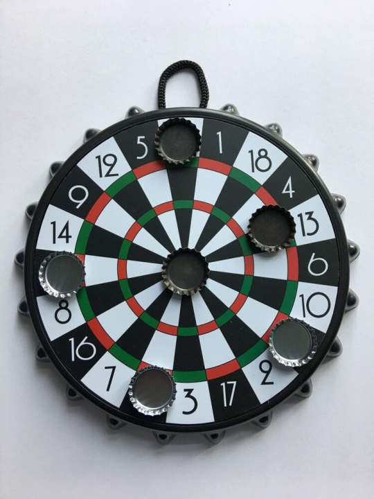 Winkee Bottle Cap Dart Board in the group Sport, leisure & Hobby / Fun stuff / Smart home at TP E-commerce Nordic AB (C99126)