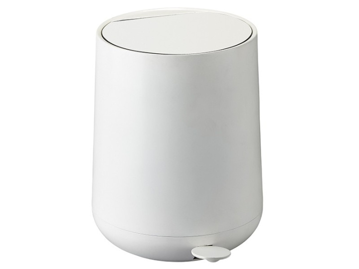 Zone Denmark - Nova Pedal Bin 5 L - White (330132) in the group HOME, HOUSEHOLD & GARDEN / Bathroom / Other at TP E-commerce Nordic AB (D00384)