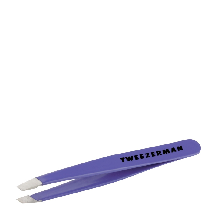 Tweezerman Mini Slant Tweezer Blooming Lilac in the group BEAUTY & HEALTH / Makeup / Tools & Make up set / Other tools at TP E-commerce Nordic AB (D01656)