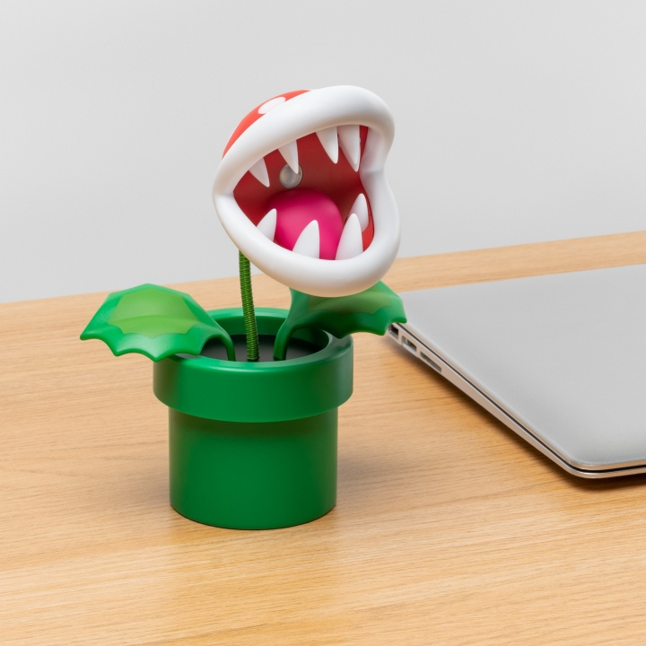 Paladone Mini Piranha Plant Posable Lamp in the group HOME ELECTRONICS / Lighting / Table lamps at TP E-commerce Nordic AB (D04436)