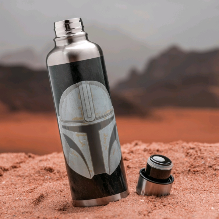 Paladone Star Wars - The Mandalorian - The Mandalorian Metal Water Bottle (PP7361MAN) in the group TOYS, KIDS & BABY PRODUCTS / Eat & Drink / Baby bottle & Accessories at TP E-commerce Nordic AB (D04808)