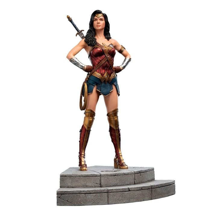 Weta Workshop Justice League (Zack Snyder) - Trinity Series - Wonder Woman Statue 1:6 Scale in the group TOYS, KIDS & BABY PRODUCTS / Toys / Figures, Miniatures & accessories at TP E-commerce Nordic AB (D06696)