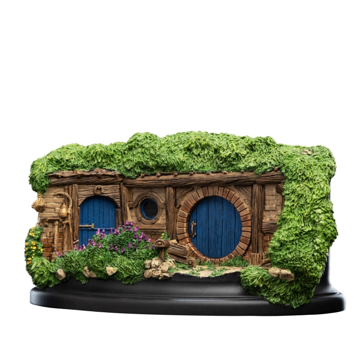 Weta Workshop The Hobbit Trilogy - Hobbit Hole 33 Lakeside Environment in the group Sport, leisure & Hobby / Fun stuff / Collector\'s items at TP E-commerce Nordic AB (D07109)