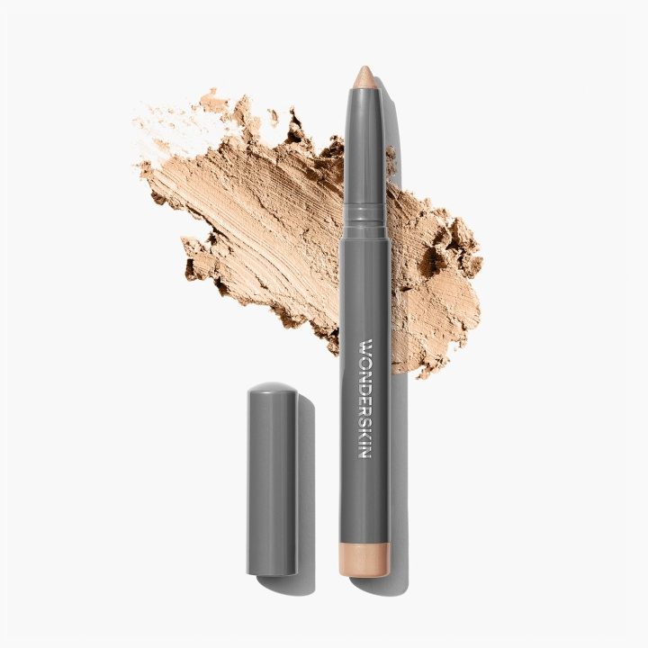 Wonderskin IYKYK Eyeshadow Stick - Champagne - 1.4 g in the group BEAUTY & HEALTH / Makeup / Eyes & Eyebrows / Eye shadows at TP E-commerce Nordic AB (D07552)