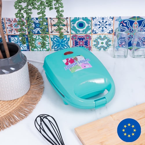 Squishmallows Squish Squad Waffle Maker - EU Plug in the group HOME, HOUSEHOLD & GARDEN / Household appliances / Waffle irons at TP E-commerce Nordic AB (D07592)