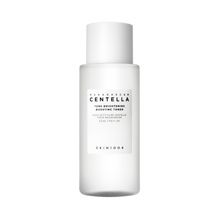 SKIN1004 Madagascar Centella Tone Brightening Boosting Toner - 210 ml in the group BEAUTY & HEALTH / Skin care / Face / Face Water & Facemist at TP E-commerce Nordic AB (D07615)