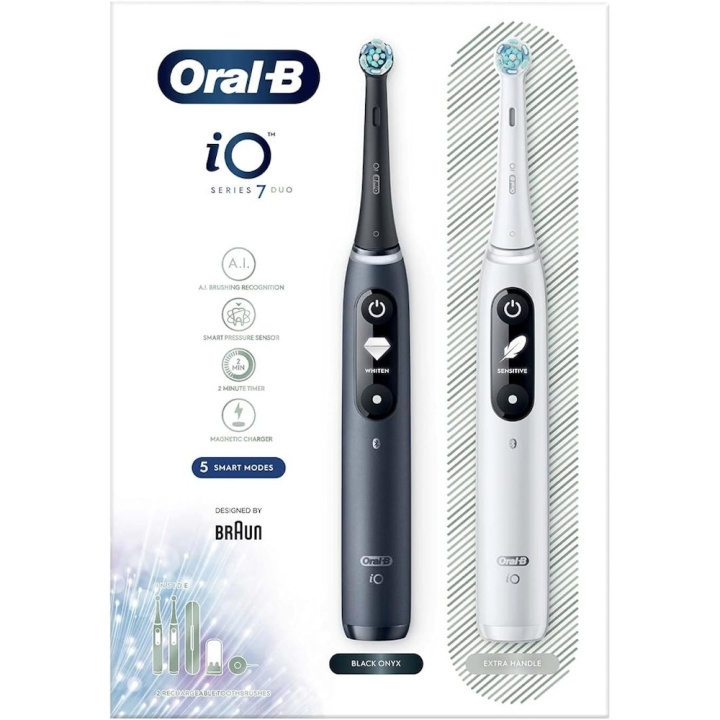 Oral B iO Series 7 Duo Electric Toothbrush, Black & White in the group BEAUTY & HEALTH / Oral care / Electric toothbrushes at TP E-commerce Nordic AB (D10468)