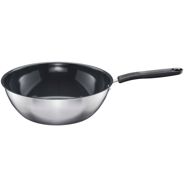 Fiskars Wokpanna FF 28 cm keramisk 1072313 in the group HOME, HOUSEHOLD & GARDEN / Kitchen utensils / Frying pans at TP E-commerce Nordic AB (D12096)