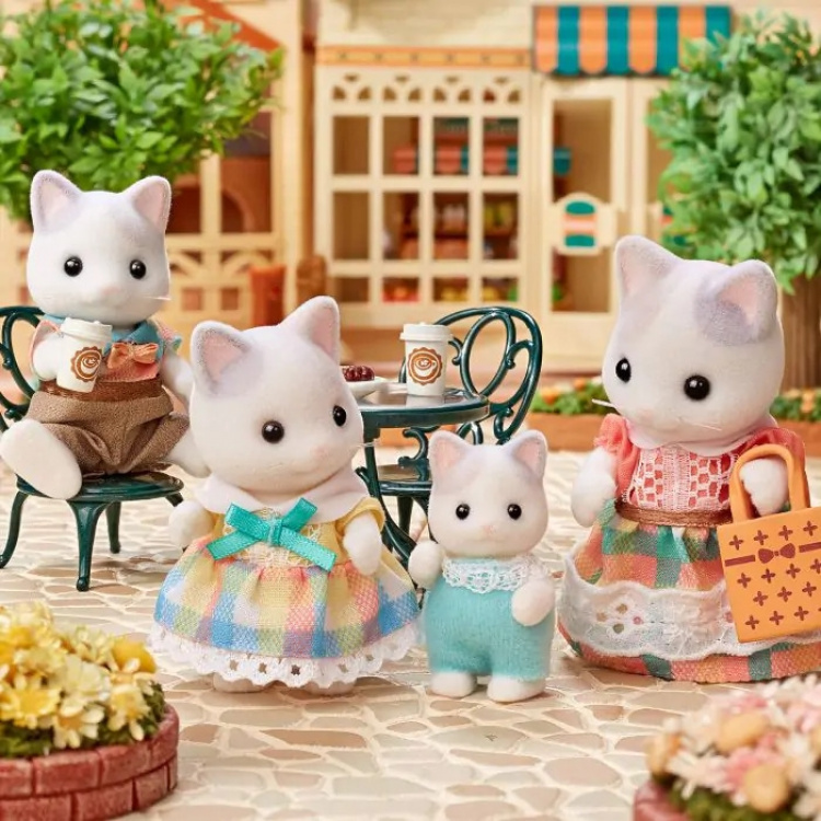 Sylvanian Families The latte cat family Sylvanian Families The latte cat family